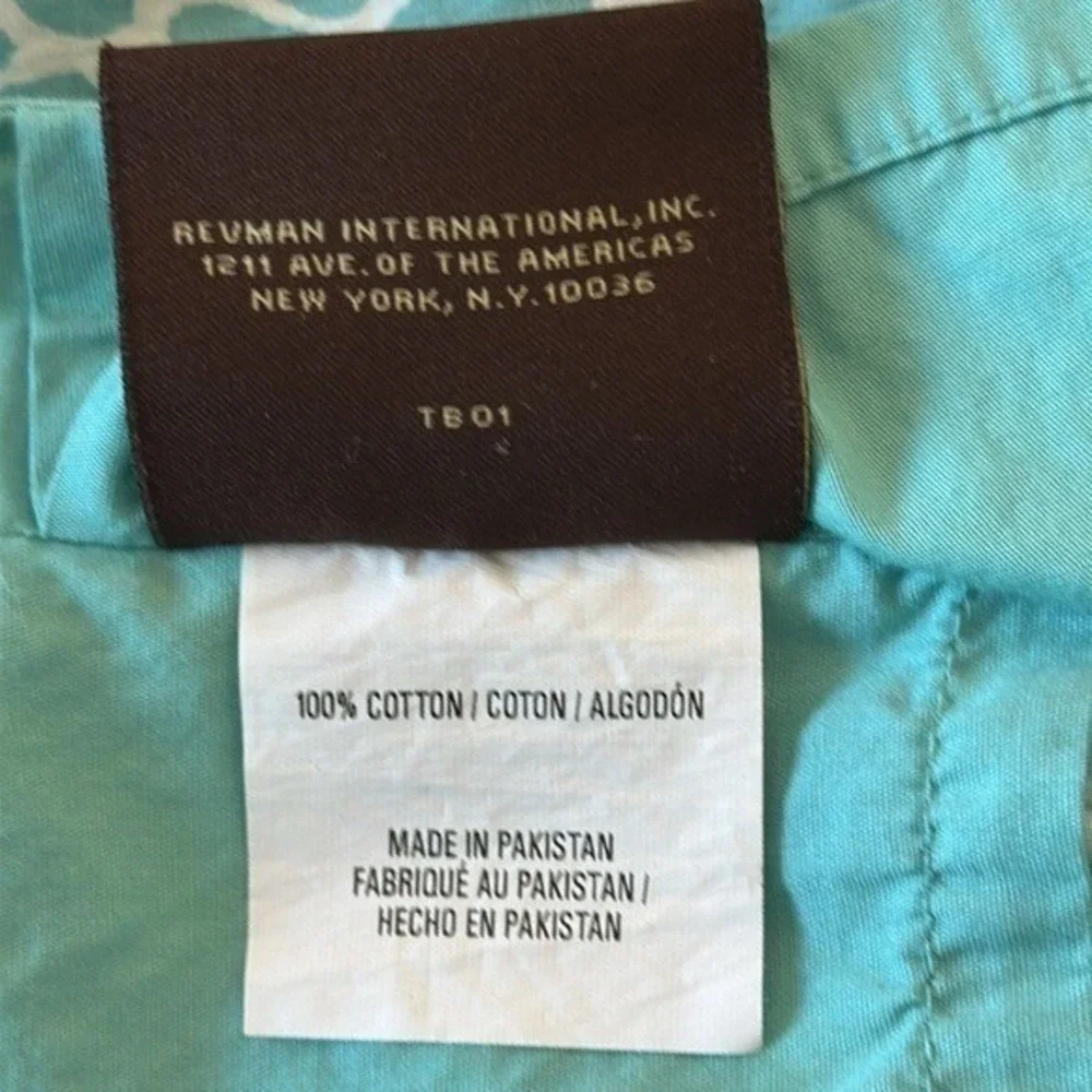 2‎ Tommy Bahama King Size Turquoise and White Tropical / Pineapple Print Shams